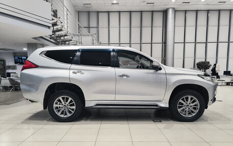 Mitsubishi Pajero Sport III рестайлинг, 2019 год, 2 995 000 рублей, 8 фотография