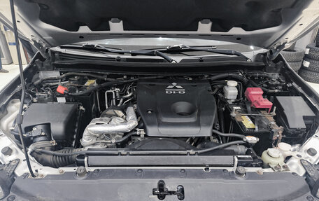 Mitsubishi Pajero Sport III рестайлинг, 2019 год, 2 995 000 рублей, 13 фотография