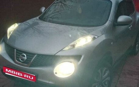Nissan Juke II, 2013 год, 850 000 рублей, 10 фотография
