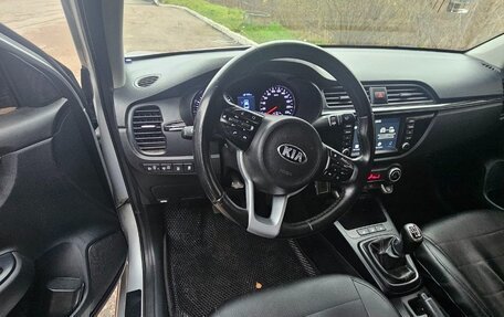 KIA Rio IV, 2018 год, 1 340 000 рублей, 13 фотография