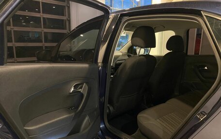 Volkswagen Polo VI (EU Market), 2017 год, 1 265 000 рублей, 24 фотография