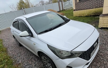 Hyundai Solaris II рестайлинг, 2020 год, 875 000 рублей, 5 фотография