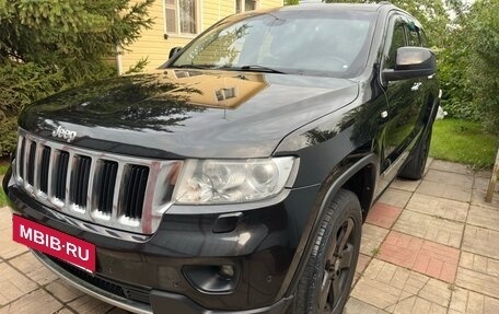 Jeep Grand Cherokee, 2012 год, 2 200 000 рублей, 22 фотография