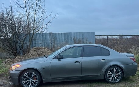 BMW 5 серия, 2004 год, 1 100 000 рублей, 3 фотография