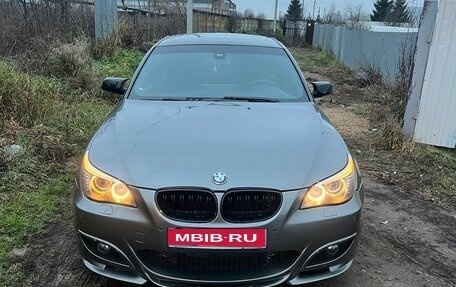 BMW 5 серия, 2004 год, 1 100 000 рублей, 1 фотография