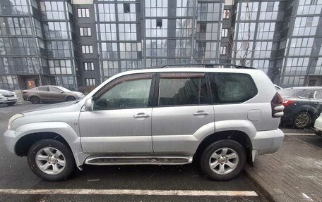 Toyota Land Cruiser Prado 120 рестайлинг, 2005 год, 1 550 000 рублей, 1 фотография