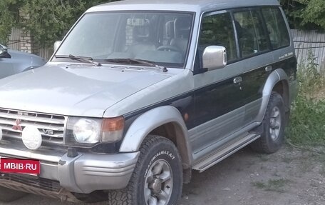 Mitsubishi Pajero III рестайлинг, 1996 год, 700 000 рублей, 1 фотография