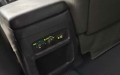 Toyota Land Cruiser Prado 120 рестайлинг, 2005 год, 1 550 000 рублей, 5 фотография