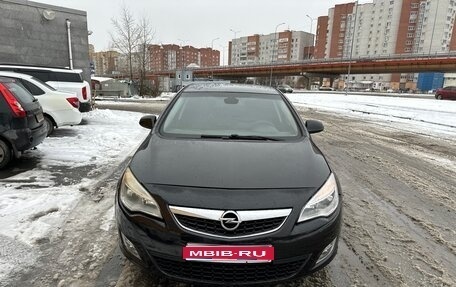 Opel Astra J, 2011 год, 460 000 рублей, 1 фотография