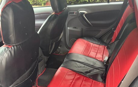 Toyota RAV4, 2002 год, 650 000 рублей, 7 фотография