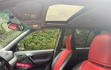 Toyota RAV4, 2002 год, 650 000 рублей, 10 фотография