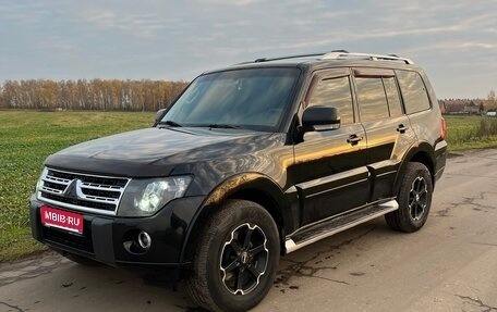 Mitsubishi Pajero IV, 2011 год, 1 740 000 рублей, 1 фотография