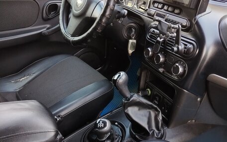 Chevrolet Niva I рестайлинг, 2011 год, 550 000 рублей, 3 фотография