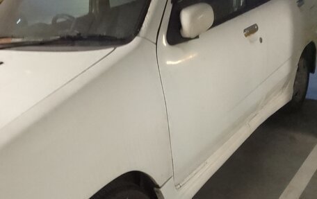 Nissan Cube II, 1999 год, 130 000 рублей, 1 фотография