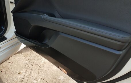 Toyota Camry, 2021 год, 3 600 000 рублей, 12 фотография