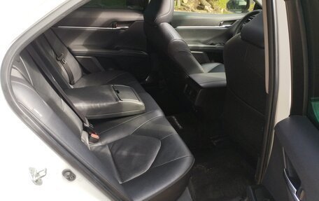 Toyota Camry, 2021 год, 3 600 000 рублей, 14 фотография