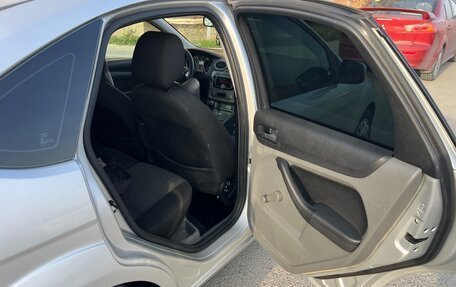 Ford Focus II рестайлинг, 2009 год, 600 000 рублей, 15 фотография