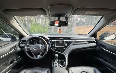 Toyota Camry, 2019 год, 1 500 000 рублей, 8 фотография