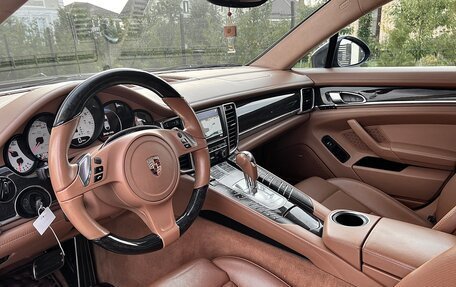 Porsche Panamera II рестайлинг, 2012 год, 2 890 000 рублей, 14 фотография