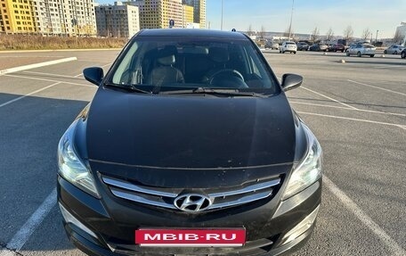 Hyundai Solaris II рестайлинг, 2015 год, 919 000 рублей, 2 фотография