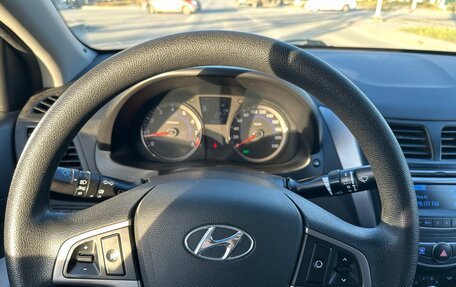 Hyundai Solaris II рестайлинг, 2015 год, 919 000 рублей, 15 фотография