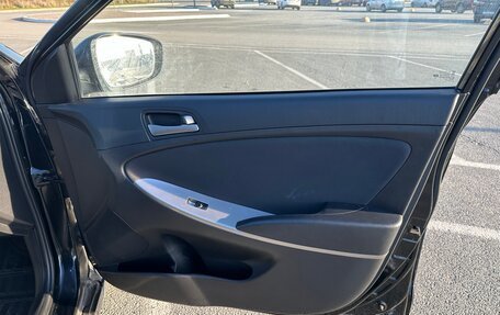 Hyundai Solaris II рестайлинг, 2015 год, 919 000 рублей, 18 фотография