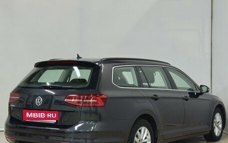 Volkswagen Passat B8 рестайлинг, 2018 год, 1 799 000 рублей, 8 фотография