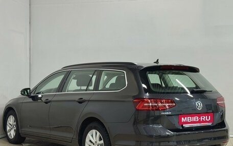 Volkswagen Passat B8 рестайлинг, 2018 год, 1 799 000 рублей, 4 фотография