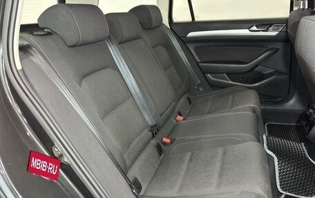 Volkswagen Passat B8 рестайлинг, 2018 год, 1 799 000 рублей, 13 фотография