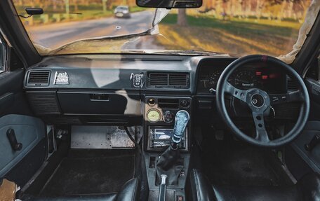 Toyota Carina, 1984 год, 400 000 рублей, 10 фотография