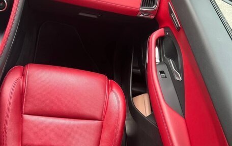 Jaguar E-Pace, 2019 год, 3 300 000 рублей, 7 фотография