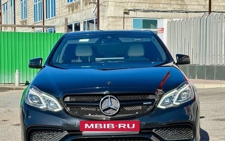 Mercedes-Benz E-Класс, 2013 год, 2 950 000 рублей, 4 фотография