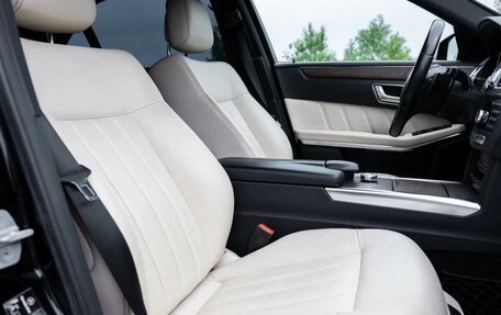 Mercedes-Benz E-Класс, 2013 год, 2 950 000 рублей, 17 фотография