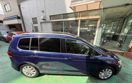 Volkswagen Touran III, 2016 год, 930 035 рублей, 6 фотография