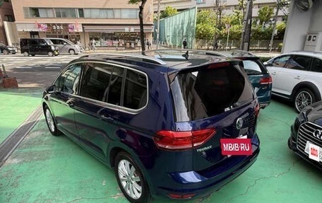 Volkswagen Touran III, 2016 год, 930 035 рублей, 4 фотография