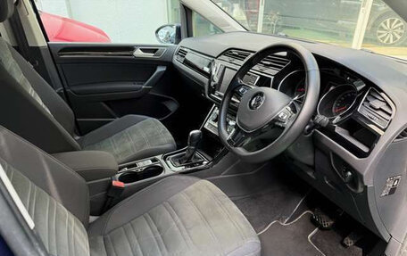 Volkswagen Touran III, 2016 год, 930 035 рублей, 13 фотография