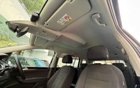 Volkswagen Touran III, 2016 год, 930 035 рублей, 15 фотография