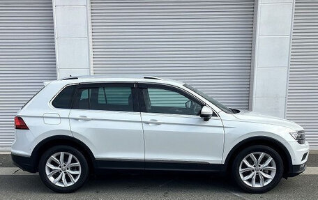 Volkswagen Tiguan II, 2020 год, 1 700 035 рублей, 7 фотография