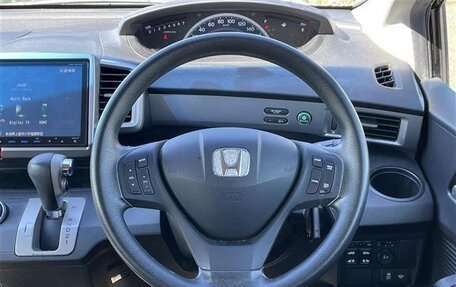 Honda Freed I, 2016 год, 847 000 рублей, 7 фотография