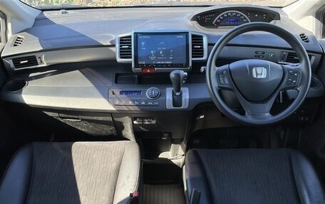 Honda Freed I, 2016 год, 847 000 рублей, 11 фотография