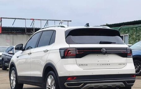 Volkswagen T-Cross I, 2021 год, 1 200 000 рублей, 4 фотография