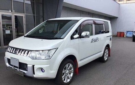 Mitsubishi Delica D:5 I, 2018 год, 1 885 000 рублей, 1 фотография