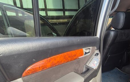 Toyota Land Cruiser Prado 120 рестайлинг, 2005 год, 2 000 000 рублей, 7 фотография