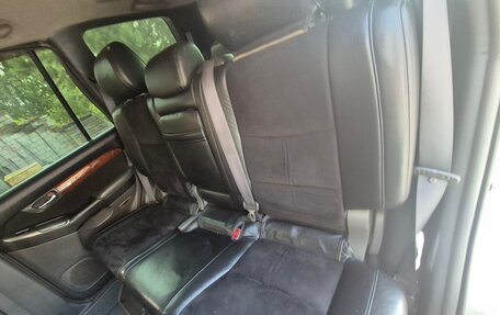 Toyota Land Cruiser Prado 120 рестайлинг, 2005 год, 2 000 000 рублей, 9 фотография