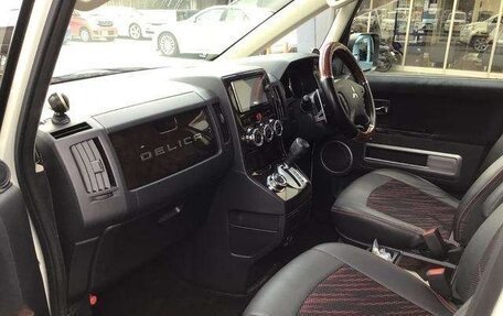 Mitsubishi Delica D:5 I, 2018 год, 1 885 000 рублей, 17 фотография