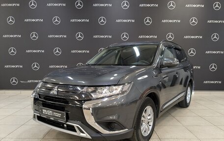 Mitsubishi Outlander III рестайлинг 3, 2022 год, 2 910 000 рублей, 1 фотография