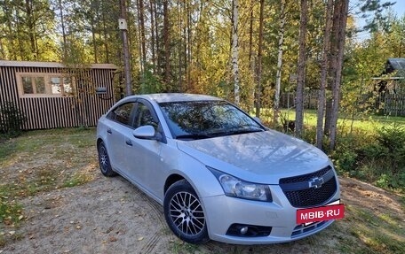 Chevrolet Cruze II, 2012 год, 700 000 рублей, 5 фотография