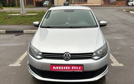 Volkswagen Polo VI (EU Market), 2012 год, 550 000 рублей, 1 фотография