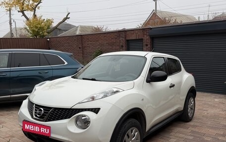 Nissan Juke II, 2014 год, 990 000 рублей, 1 фотография