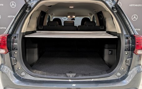 Mitsubishi Outlander III рестайлинг 3, 2022 год, 2 910 000 рублей, 10 фотография